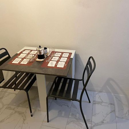 Mory&Clary Cave Palese Airport Bed and Breakfast Bari Buitenkant foto