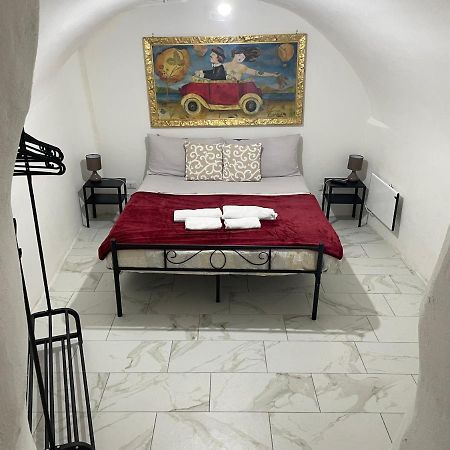 Mory&Clary Cave Palese Airport Bed and Breakfast Bari Buitenkant foto