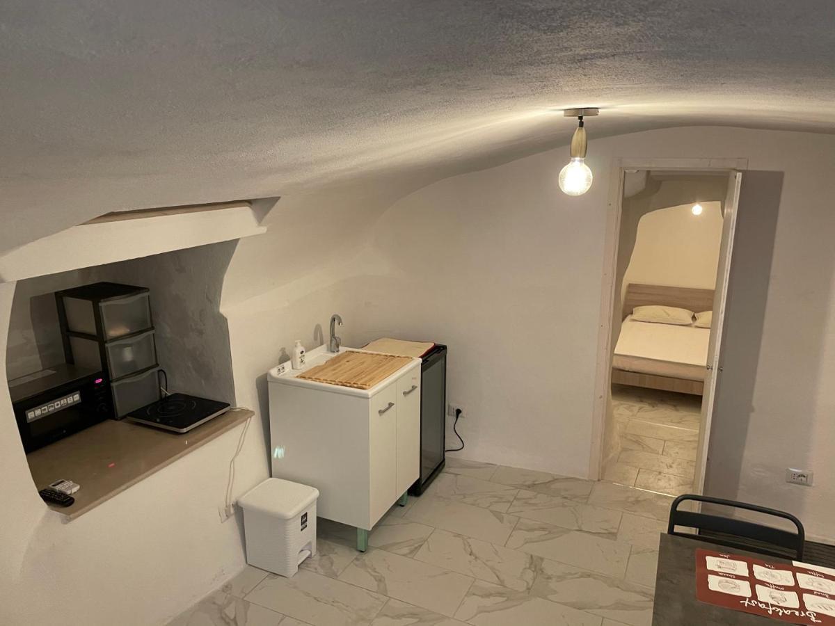 Mory&Clary Cave Palese Airport Bed and Breakfast Bari Buitenkant foto